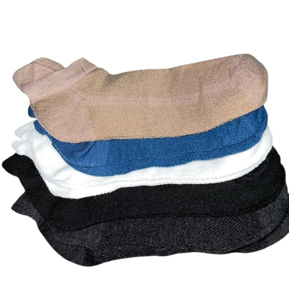 NEW Men's Assorted Ankle Socks - 2 Black, 1 White, 1 Blue, 1 Brown (One Size)